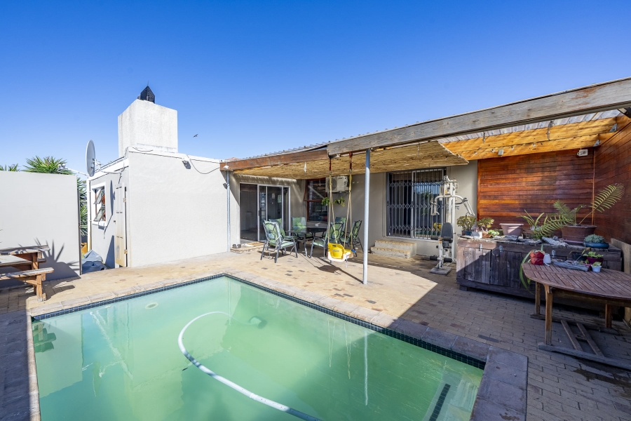 3 Bedroom Property for Sale in Parklands Western Cape